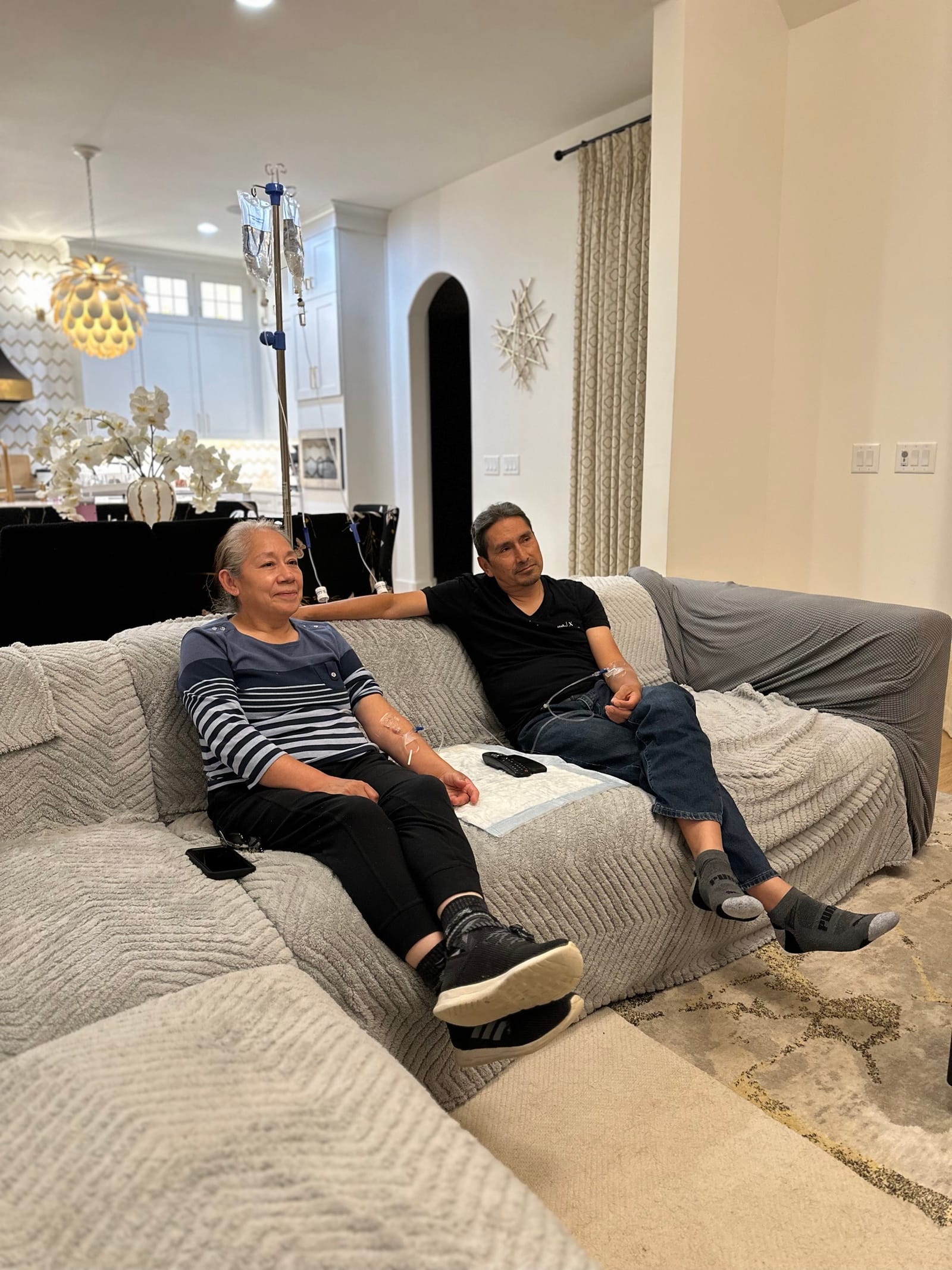 Couple receiving IV therapy together at home in Nashville